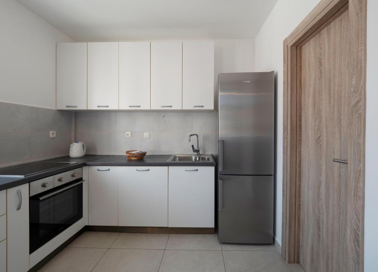 Family Three Bedroom Apartment Brando Budva Kültér fotó