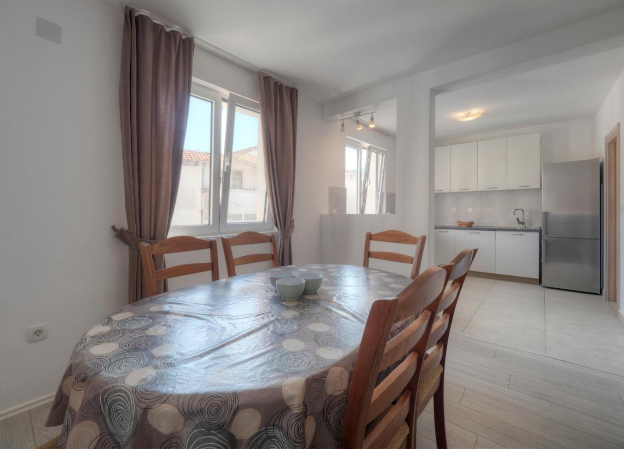 Family Three Bedroom Apartment Brando Budva Kültér fotó